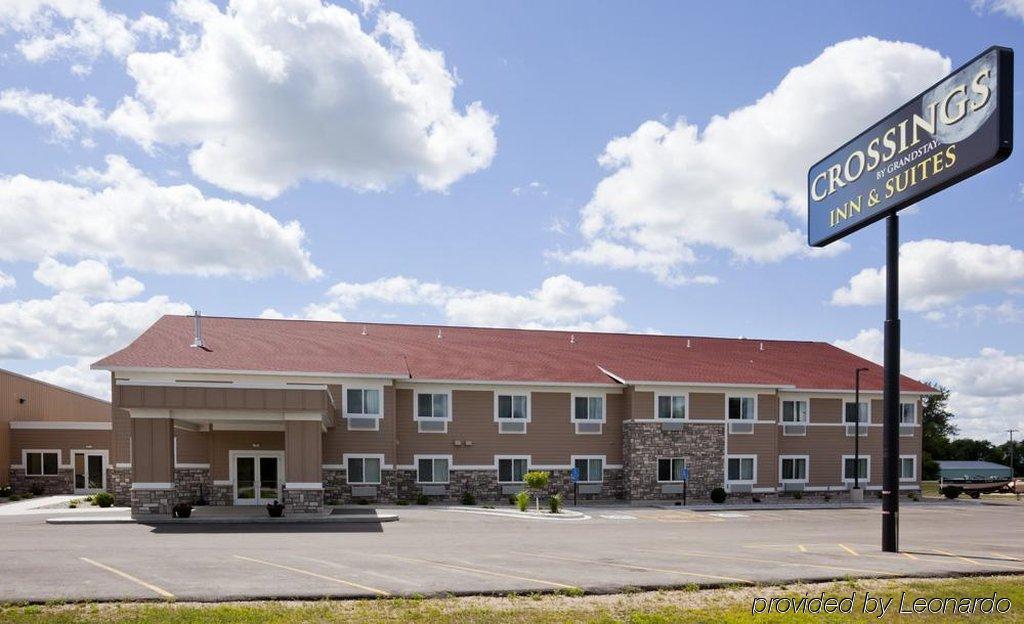 American Inn & Suites Parkers Prairie Esterno foto