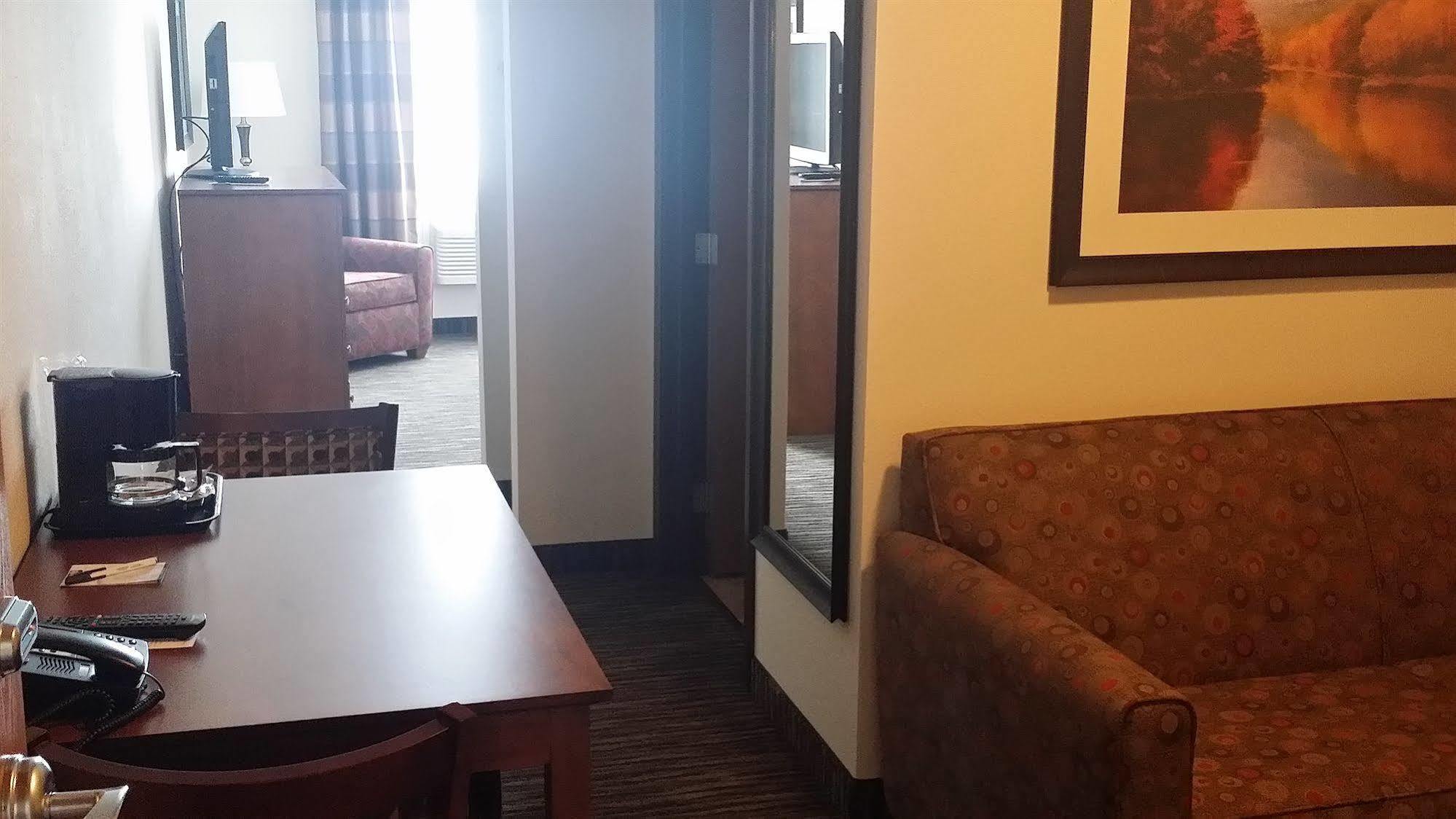 American Inn & Suites Parkers Prairie Esterno foto
