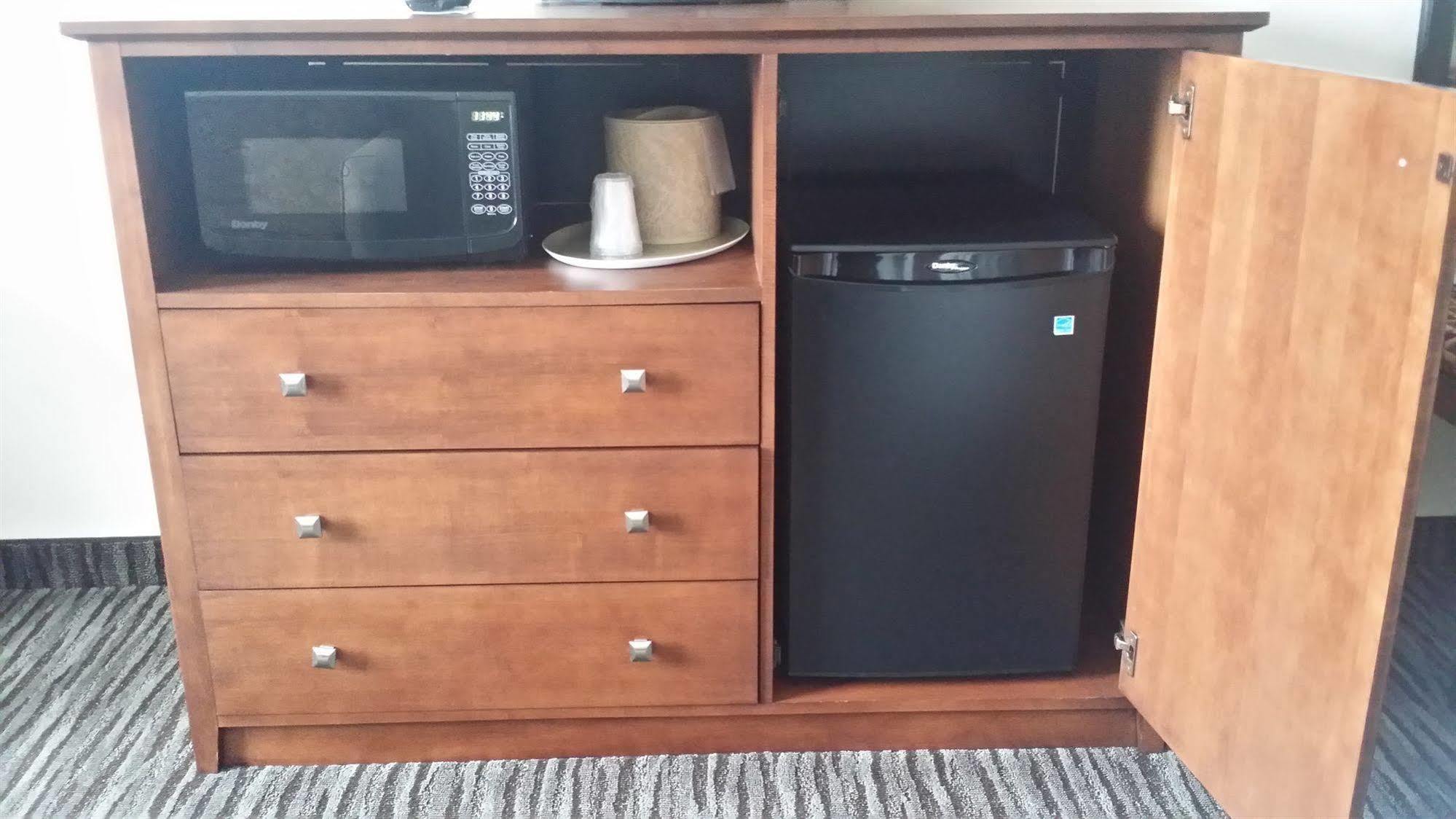 American Inn & Suites Parkers Prairie Esterno foto